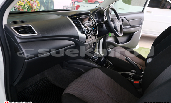 Buy Used Ford Ranger White Car in Bangkok in Bangkok Buy Used Ford Ranger White Car in Bangkok in Bangkok