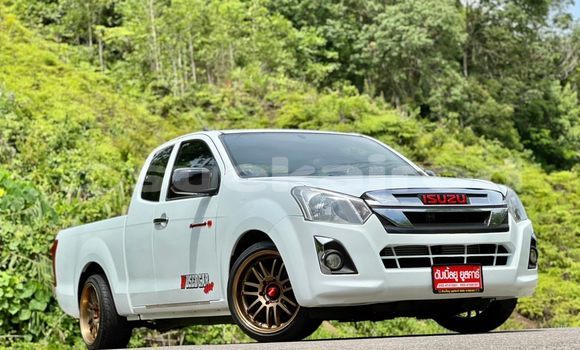 Buy Used Isuzu D–MAX White Car in Bangkok in Bangkok