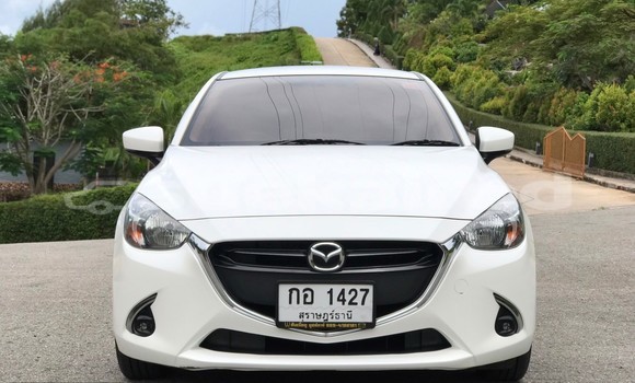 ซื้อ รถมือสอง Mazda 2 ขาว รถยนต์ ใน %{เมือง} ใน กรุงเทพมหานคร ซื้อ รถมือสอง Mazda 2 ขาว รถยนต์ ใน %{เมือง} ใน กรุงเทพมหานคร