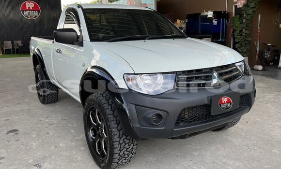 ซื้อ รถมือสอง Mitsubishi Triton ขาว รถยนต์ ใน %{เมือง} ใน สงขลา