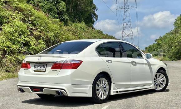 ซื้อ รถมือสอง Honda Accord ขาว รถยนต์ ใน %{เมือง} ใน กรุงเทพมหานคร ซื้อ รถมือสอง Honda Accord ขาว รถยนต์ ใน %{เมือง} ใน กรุงเทพมหานคร