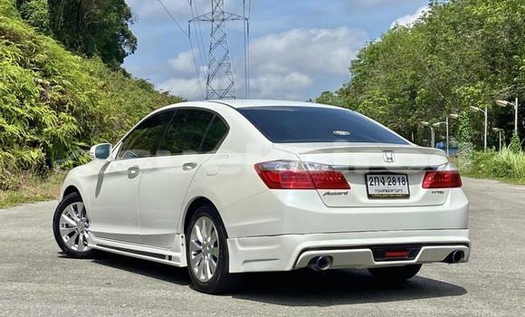 ซื้อ รถมือสอง Honda Accord ขาว รถยนต์ ใน %{เมือง} ใน กรุงเทพมหานคร ซื้อ รถมือสอง Honda Accord ขาว รถยนต์ ใน %{เมือง} ใน กรุงเทพมหานคร