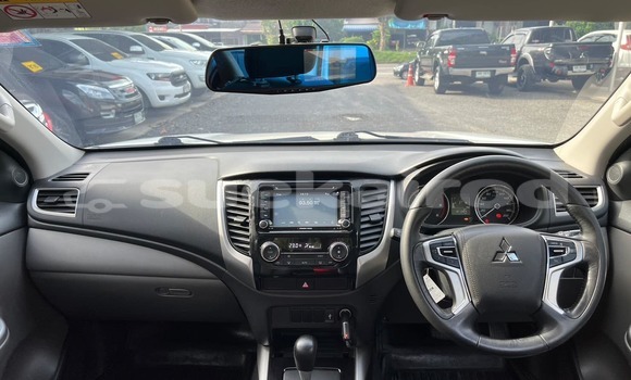 Buy Used Mitsubishi Triton White Car in Songkhla in Songkhla Buy Used Mitsubishi Triton White Car in Songkhla in Songkhla
