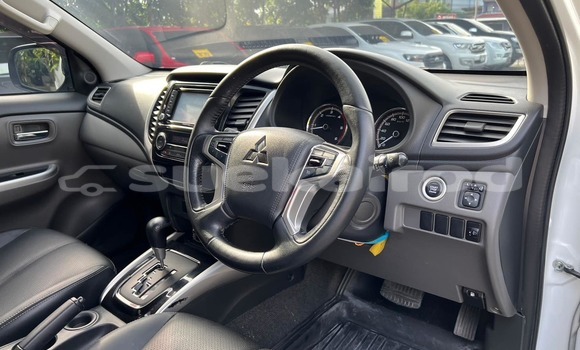 Buy Used Mitsubishi Triton White Car in Songkhla in Songkhla Buy Used Mitsubishi Triton White Car in Songkhla in Songkhla