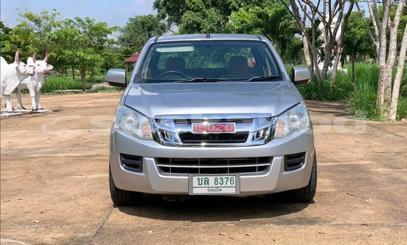ซื้อ รถมือสอง Isuzu D-Max อื่น ๆ รถยนต์ ใน %{เมือง} ใน กรุงเทพมหานคร