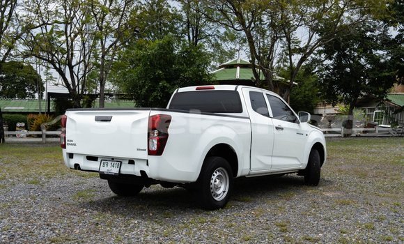 ซื้อ รถมือสอง Isuzu D-max Spacecab 2 dr ขาว รถยนต์ ใน %{เมือง} ใน กรุงเทพมหานคร ซื้อ รถมือสอง Isuzu D-max Spacecab 2 dr ขาว รถยนต์ ใน %{เมือง} ใน กรุงเทพมหานคร