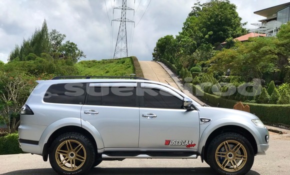 ซื้อ รถมือสอง Mitsubishi Pajero Sport เงิน รถยนต์ ใน %{เมือง} ใน กรุงเทพมหานคร ซื้อ รถมือสอง Mitsubishi Pajero Sport เงิน รถยนต์ ใน %{เมือง} ใน กรุงเทพมหานคร