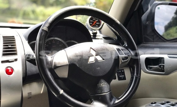 ซื้อ รถมือสอง Mitsubishi Pajero Sport เงิน รถยนต์ ใน %{เมือง} ใน กรุงเทพมหานคร ซื้อ รถมือสอง Mitsubishi Pajero Sport เงิน รถยนต์ ใน %{เมือง} ใน กรุงเทพมหานคร