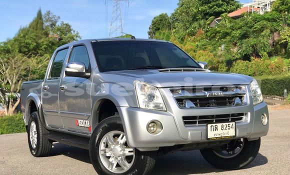 ซื้อ รถมือสอง Isuzu D–MAX เงิน รถยนต์ ใน %{เมือง} ใน กรุงเทพมหานคร