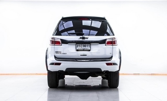ซื้อ รถมือสอง Chevrolet TrailBlazer ขาว รถยนต์ ใน %{เมือง} ใน กรุงเทพมหานคร ซื้อ รถมือสอง Chevrolet TrailBlazer ขาว รถยนต์ ใน %{เมือง} ใน กรุงเทพมหานคร
