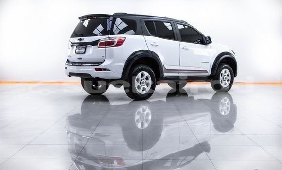 ซื้อ รถมือสอง Chevrolet TrailBlazer ขาว รถยนต์ ใน %{เมือง} ใน กรุงเทพมหานคร ซื้อ รถมือสอง Chevrolet TrailBlazer ขาว รถยนต์ ใน %{เมือง} ใน กรุงเทพมหานคร