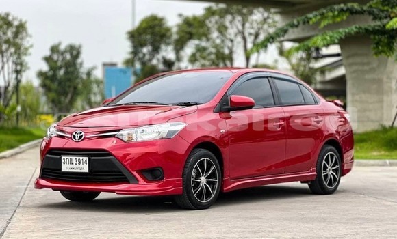 ซื้อ รถมือสอง Toyota Corona สีแดง รถยนต์ ใน %{เมือง} ใน กรุงเทพมหานคร