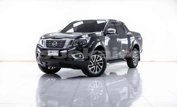 ซื้อ รถมือสอง Nissan Navara (Frontier) สีดำ รถยนต์ ใน %{เมือง} ใน กรุงเทพมหานคร