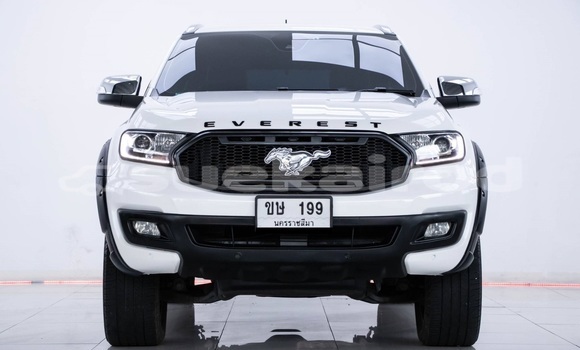 Buy Used Ford Everest White Car in Bangkok in Bangkok Buy Used Ford Everest White Car in Bangkok in Bangkok
