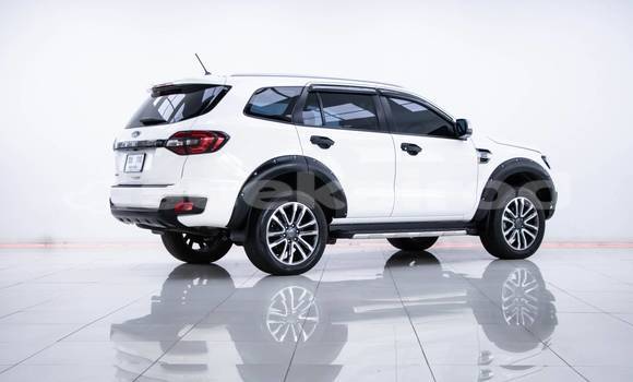 Buy Used Ford Everest White Car in Bangkok in Bangkok Buy Used Ford Everest White Car in Bangkok in Bangkok
