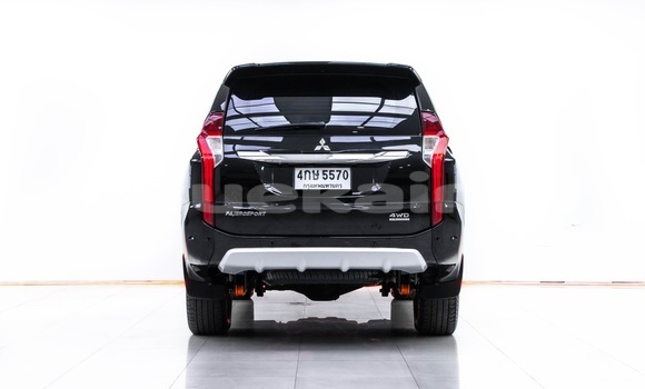ซื้อ รถมือสอง Mitsubishi Pajero Sport สีดำ รถยนต์ ใน %{เมือง} ใน กรุงเทพมหานคร ซื้อ รถมือสอง Mitsubishi Pajero Sport สีดำ รถยนต์ ใน %{เมือง} ใน กรุงเทพมหานคร