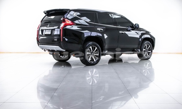 ซื้อ รถมือสอง Mitsubishi Pajero Sport สีดำ รถยนต์ ใน %{เมือง} ใน กรุงเทพมหานคร ซื้อ รถมือสอง Mitsubishi Pajero Sport สีดำ รถยนต์ ใน %{เมือง} ใน กรุงเทพมหานคร