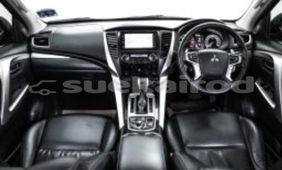 ซื้อ รถมือสอง Mitsubishi Pajero Sport สีดำ รถยนต์ ใน %{เมือง} ใน กรุงเทพมหานคร ซื้อ รถมือสอง Mitsubishi Pajero Sport สีดำ รถยนต์ ใน %{เมือง} ใน กรุงเทพมหานคร