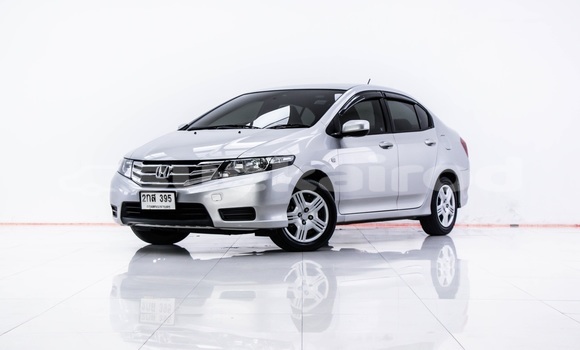 ซื้อ รถมือสอง Honda City อื่น ๆ รถยนต์ ใน %{เมือง} ใน กรุงเทพมหานคร