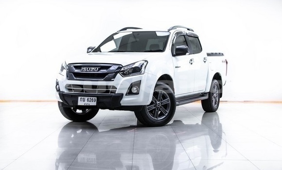 ซื้อ รถมือสอง Isuzu D–MAX ขาว รถยนต์ ใน %{เมือง} ใน กรุงเทพมหานคร