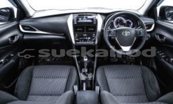 ซื้อ รถมือสอง Toyota Yaris Ativ สีดำ รถยนต์ ใน %{เมือง} ใน กรุงเทพมหานคร ซื้อ รถมือสอง Toyota Yaris Ativ สีดำ รถยนต์ ใน %{เมือง} ใน กรุงเทพมหานคร