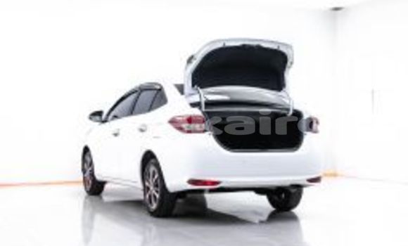Buy Used Toyota Yaris Ativ White Car in Bangkok in Bangkok Buy Used Toyota Yaris Ativ White Car in Bangkok in Bangkok