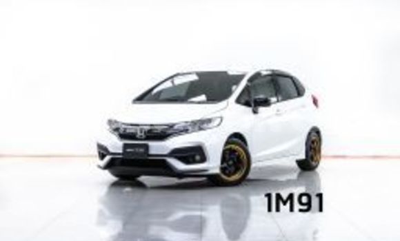 Buy Used Honda Jazz White Car in Bangkok in Bangkok Buy Used Honda Jazz White Car in Bangkok in Bangkok