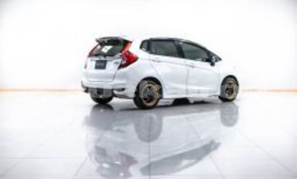 Buy Used Honda Jazz White Car in Bangkok in Bangkok Buy Used Honda Jazz White Car in Bangkok in Bangkok
