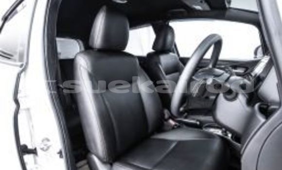 Buy Used Honda Jazz White Car in Bangkok in Bangkok Buy Used Honda Jazz White Car in Bangkok in Bangkok