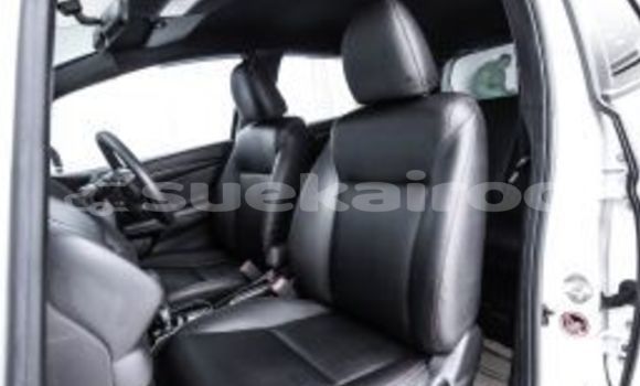 Buy Used Honda Jazz White Car in Bangkok in Bangkok Buy Used Honda Jazz White Car in Bangkok in Bangkok