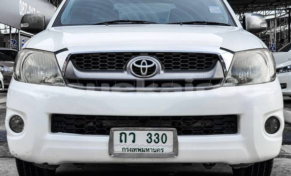 Buy Used Toyota Hiluxe VIGO White Car in Bangkok in Bangkok Buy Used Toyota Hiluxe VIGO White Car in Bangkok in Bangkok