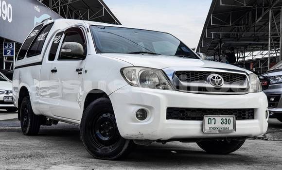 Buy Used Toyota Hiluxe VIGO White Car in Bangkok in Bangkok Buy Used Toyota Hiluxe VIGO White Car in Bangkok in Bangkok