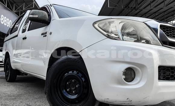 Buy Used Toyota Hiluxe VIGO White Car in Bangkok in Bangkok Buy Used Toyota Hiluxe VIGO White Car in Bangkok in Bangkok