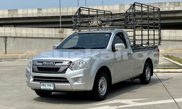 ซื้อ รถมือสอง Isuzu D–MAX เงิน รถยนต์ ใน %{เมือง} ใน กรุงเทพมหานคร