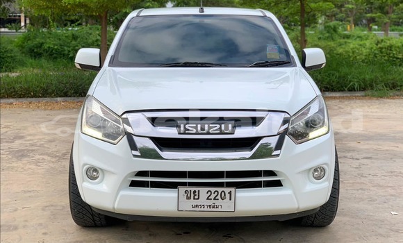 Buy Used Isuzu D-Max White Car in Bangkok in Bangkok Buy Used Isuzu D-Max White Car in Bangkok in Bangkok