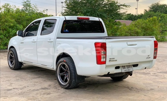 Buy Used Isuzu D-Max White Car in Bangkok in Bangkok Buy Used Isuzu D-Max White Car in Bangkok in Bangkok