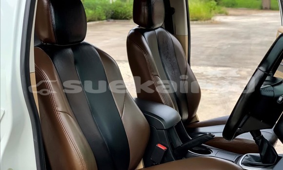 Buy Used Isuzu D-Max White Car in Bangkok in Bangkok Buy Used Isuzu D-Max White Car in Bangkok in Bangkok