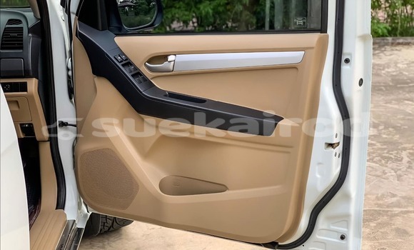 Buy Used Isuzu D-Max White Car in Bangkok in Bangkok Buy Used Isuzu D-Max White Car in Bangkok in Bangkok