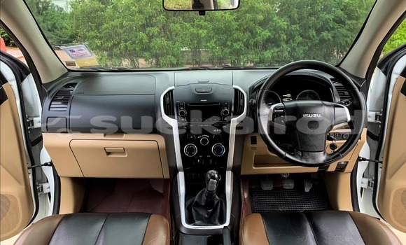 Buy Used Isuzu D-Max White Car in Bangkok in Bangkok Buy Used Isuzu D-Max White Car in Bangkok in Bangkok