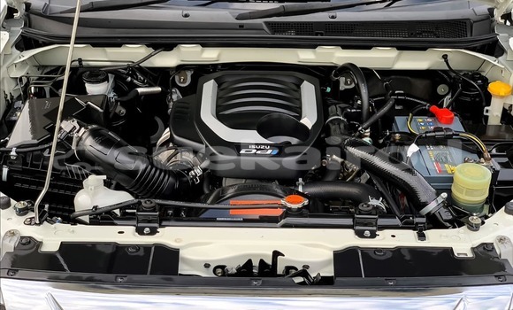 Buy Used Isuzu D-Max White Car in Bangkok in Bangkok Buy Used Isuzu D-Max White Car in Bangkok in Bangkok