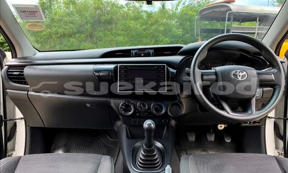 Buy Used Toyota Hiluxe Revo White Car in Bangkok in Bangkok Buy Used Toyota Hiluxe Revo White Car in Bangkok in Bangkok