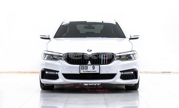 ซื้อ รถมือสอง BMW 5–Series ขาว รถยนต์ ใน %{เมือง} ใน กรุงเทพมหานคร ซื้อ รถมือสอง BMW 5–Series ขาว รถยนต์ ใน %{เมือง} ใน กรุงเทพมหานคร