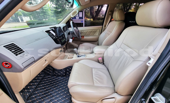 ซื้อ รถมือสอง Toyota Fortuner สีดำ รถยนต์ ใน %{เมือง} ใน กรุงเทพมหานคร ซื้อ รถมือสอง Toyota Fortuner สีดำ รถยนต์ ใน %{เมือง} ใน กรุงเทพมหานคร