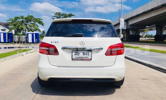 ซื้อ รถมือสอง Mercedes-Benz B-klasse ขาว รถยนต์ ใน %{เมือง} ใน กรุงเทพมหานคร ซื้อ รถมือสอง Mercedes-Benz B-klasse ขาว รถยนต์ ใน %{เมือง} ใน กรุงเทพมหานคร