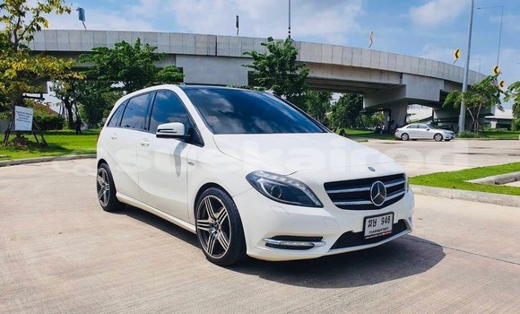 ซื้อ รถมือสอง Mercedes-Benz B-klasse ขาว รถยนต์ ใน %{เมือง} ใน กรุงเทพมหานคร ซื้อ รถมือสอง Mercedes-Benz B-klasse ขาว รถยนต์ ใน %{เมือง} ใน กรุงเทพมหานคร
