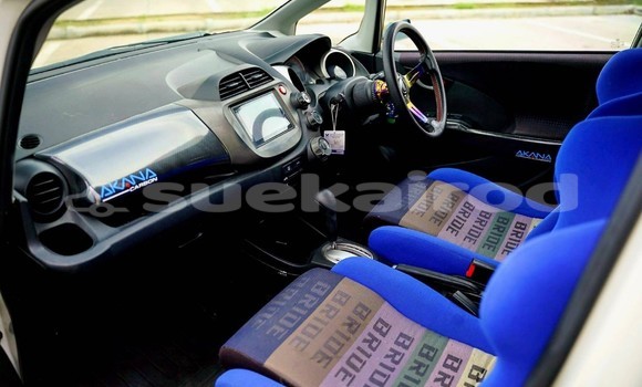 Buy Used Honda Jazz White Car in Bangkok in Bangkok Buy Used Honda Jazz White Car in Bangkok in Bangkok