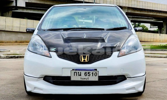 Buy Used Honda Jazz White Car in Bangkok in Bangkok Buy Used Honda Jazz White Car in Bangkok in Bangkok