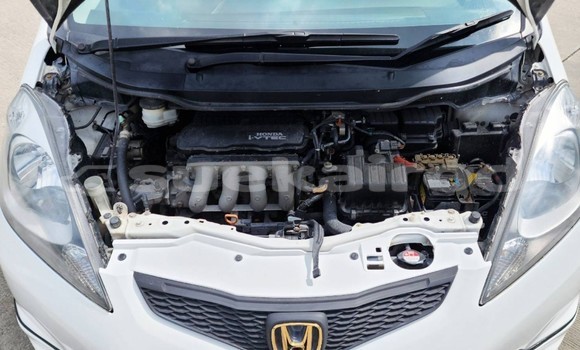 Buy Used Honda Jazz White Car in Bangkok in Bangkok Buy Used Honda Jazz White Car in Bangkok in Bangkok