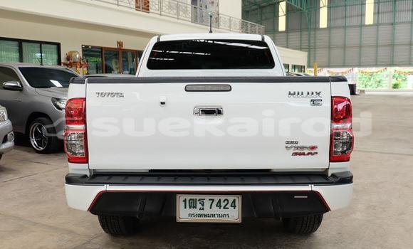 Buy Used Toyota Vigo White Car in Udon Thani in Udon Thani Buy Used Toyota Vigo White Car in Udon Thani in Udon Thani