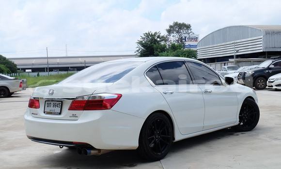 ซื้อ รถมือสอง Honda Accord ขาว รถยนต์ ใน %{เมือง} ใน อุดรธานี ซื้อ รถมือสอง Honda Accord ขาว รถยนต์ ใน %{เมือง} ใน อุดรธานี